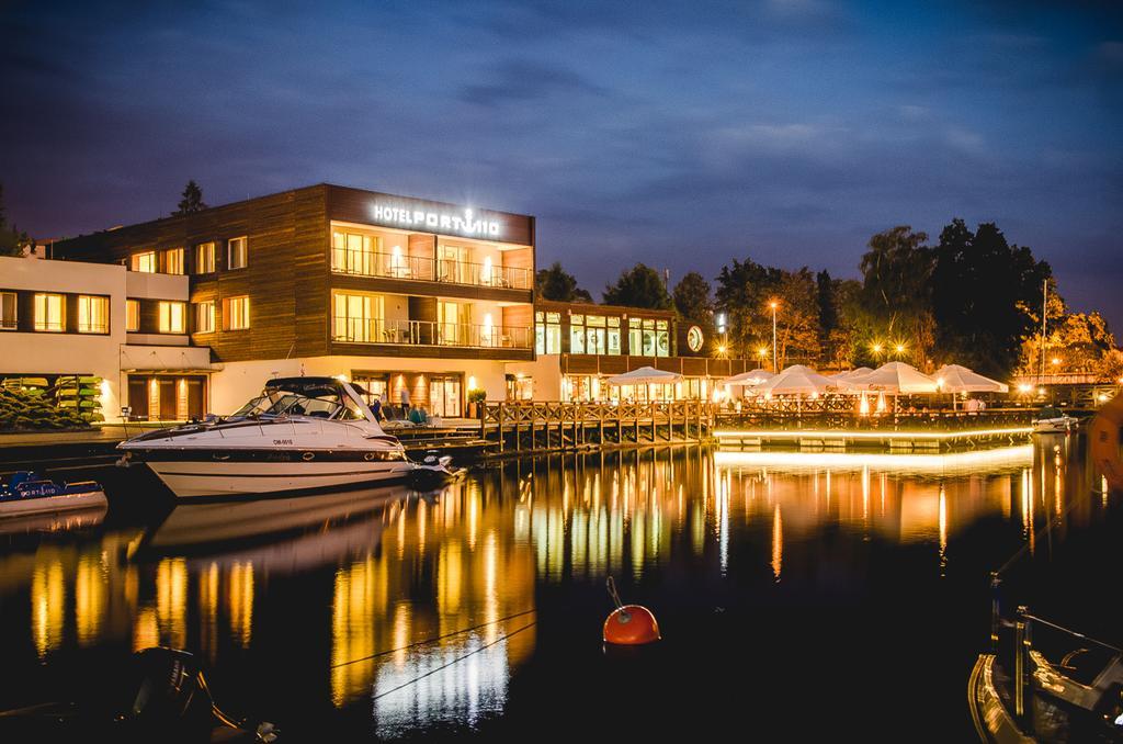 Hotel Port 110 Ілава Екстер'єр фото