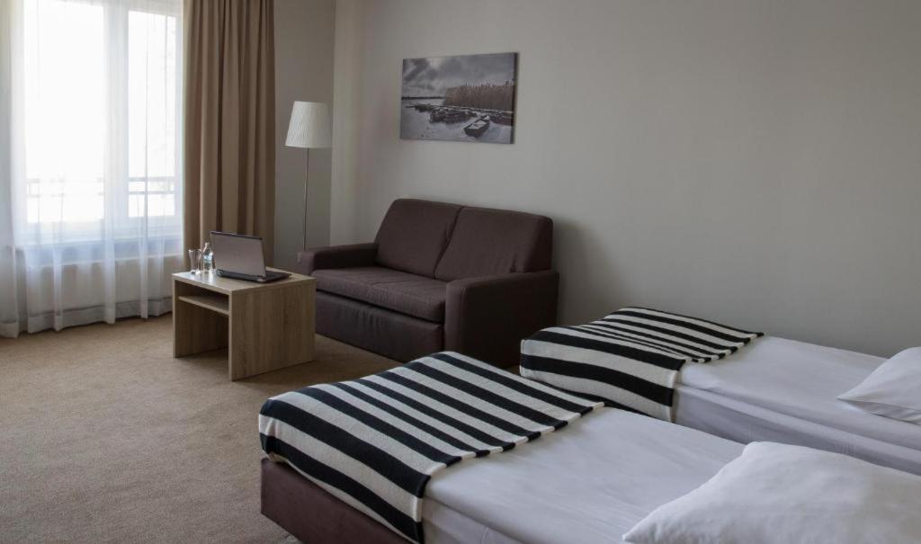 Hotel Port 110 Ілава Екстер'єр фото