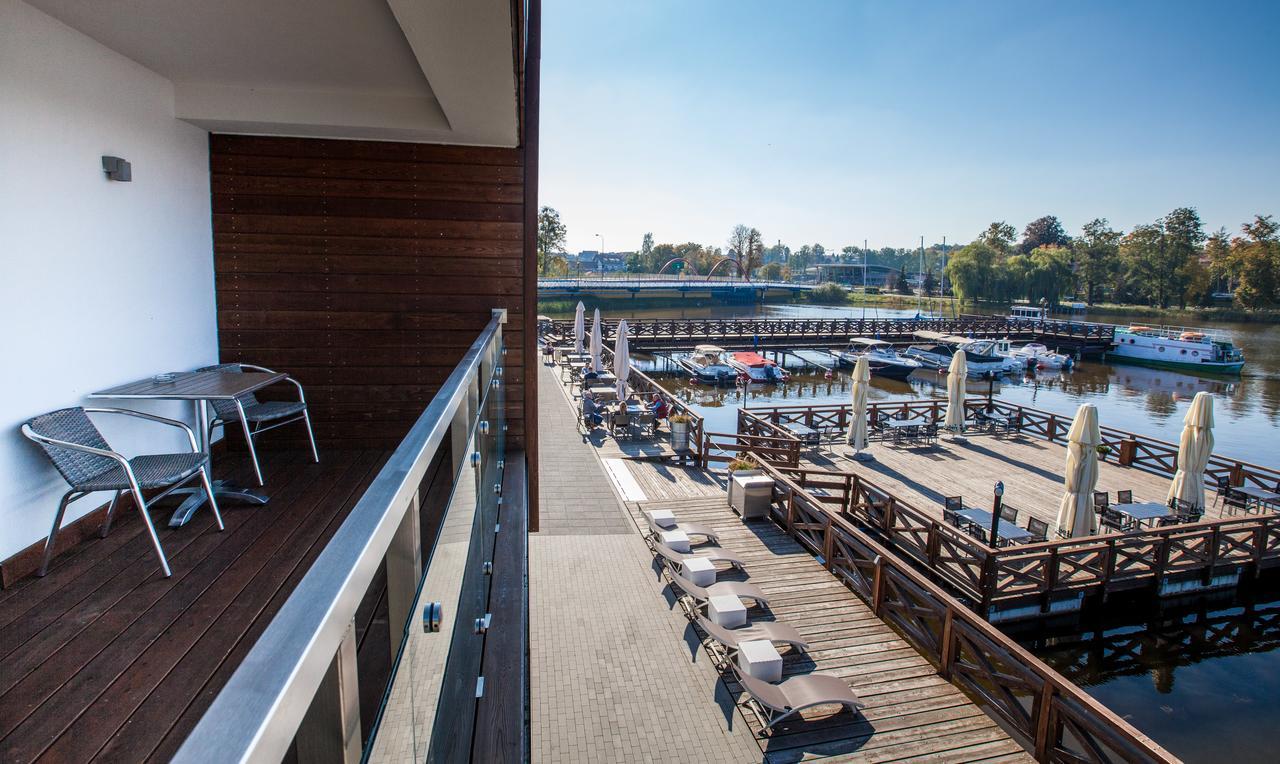 Hotel Port 110 Ілава Екстер'єр фото